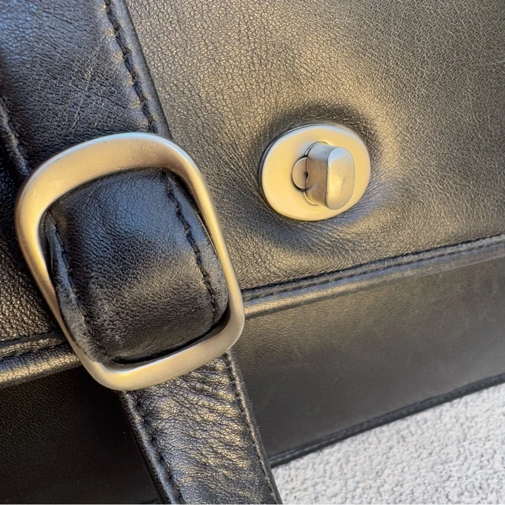 TANDI Quality Leather Professional Briefcase with Multifunction Pockets in Black